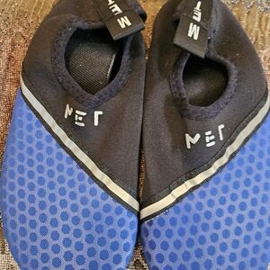 ME Makeover Essentials Women's Blue Water Shoes